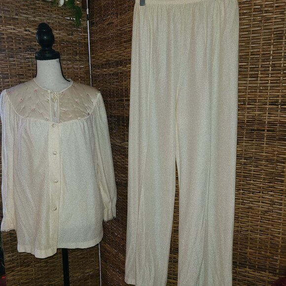 True Vintage PJs Hensen Kickernick Nylon Cream Color Fuzzy SZ 36 USA Quilted - Picture 2 of 11